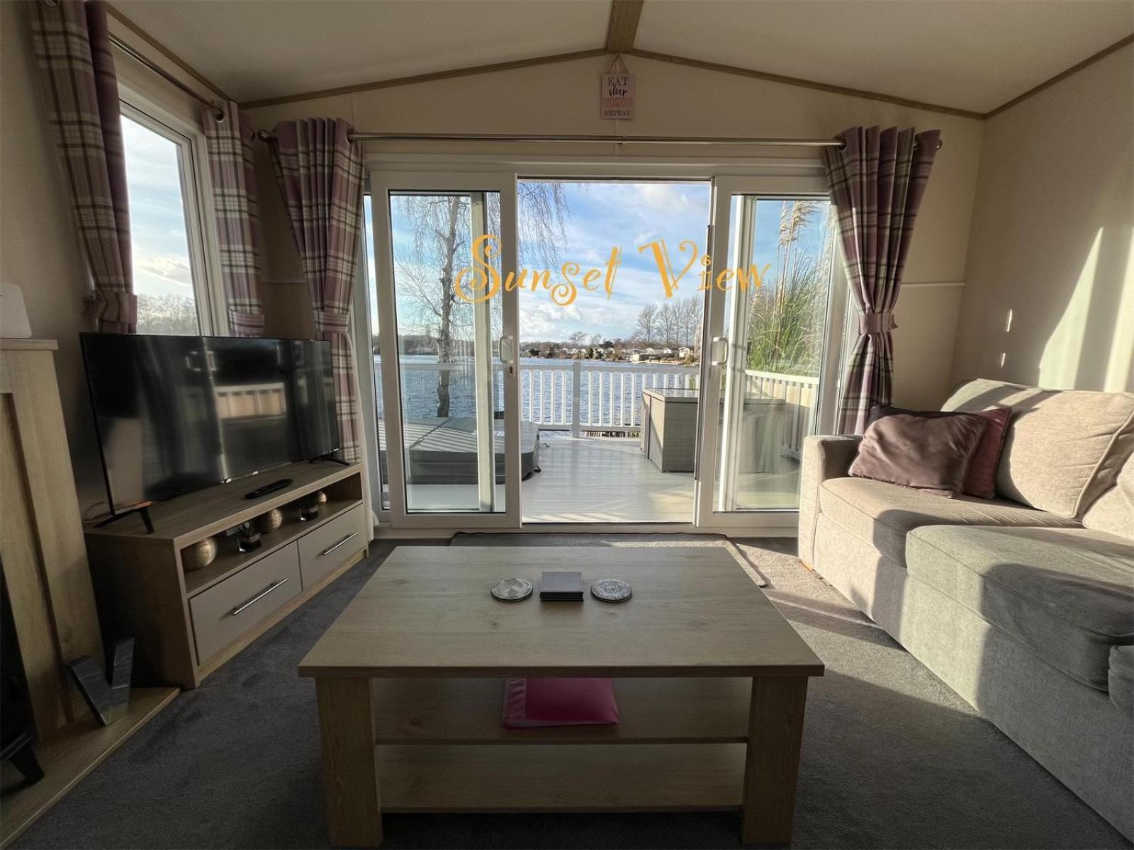 Tattershall Lakes Sunset View Caravan Lakeside, Hot Tub, Garden, Private Fishing Peg & Wifi المظهر الخارجي الصورة